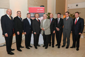 hk-schweiz-top-speakers-lounge2012